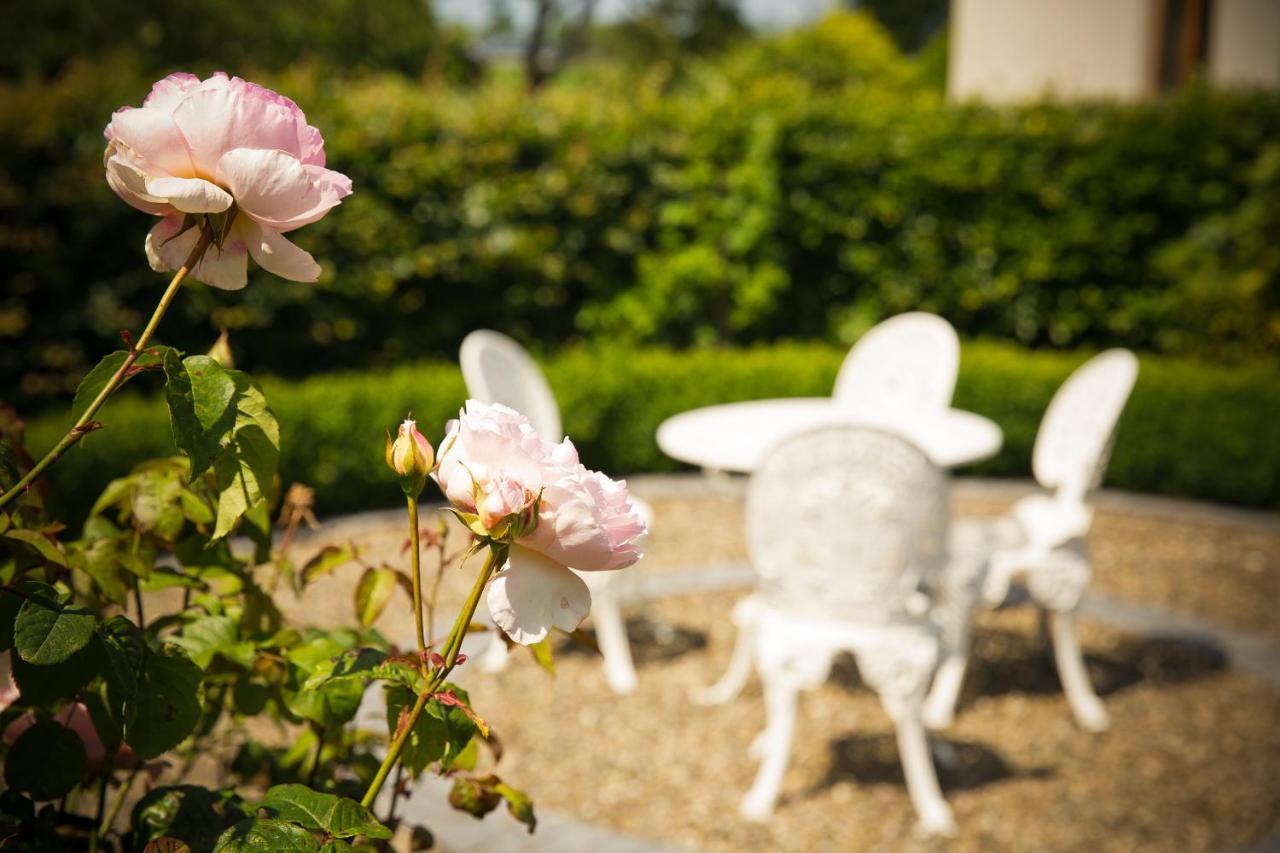 Cahergal Farmhouse B&B Newmarket-on-Fergus Exteriör bild