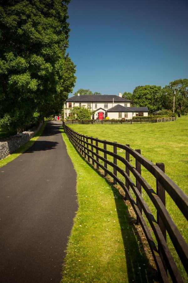 Cahergal Farmhouse B&B Newmarket-on-Fergus Exteriör bild