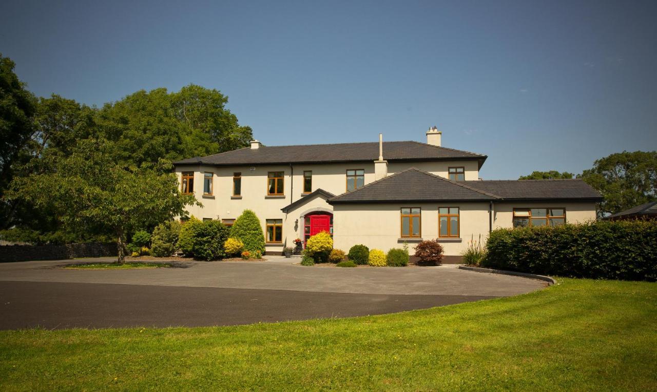Cahergal Farmhouse B&B Newmarket-on-Fergus Exteriör bild
